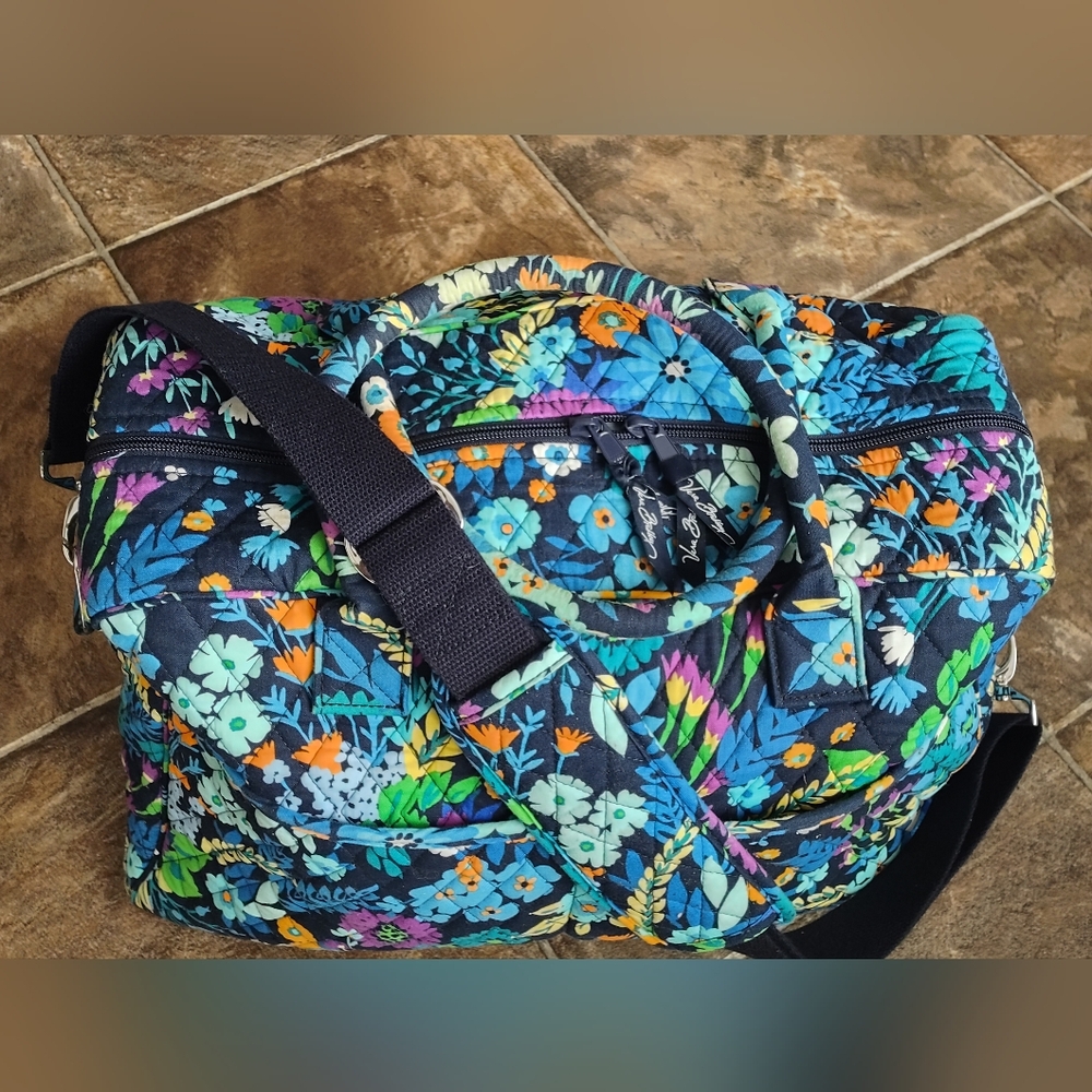 Vera Bradley Midnight Blues Weekender/Travel Bag With Trolley Sleeve. - Picture 2 of 13